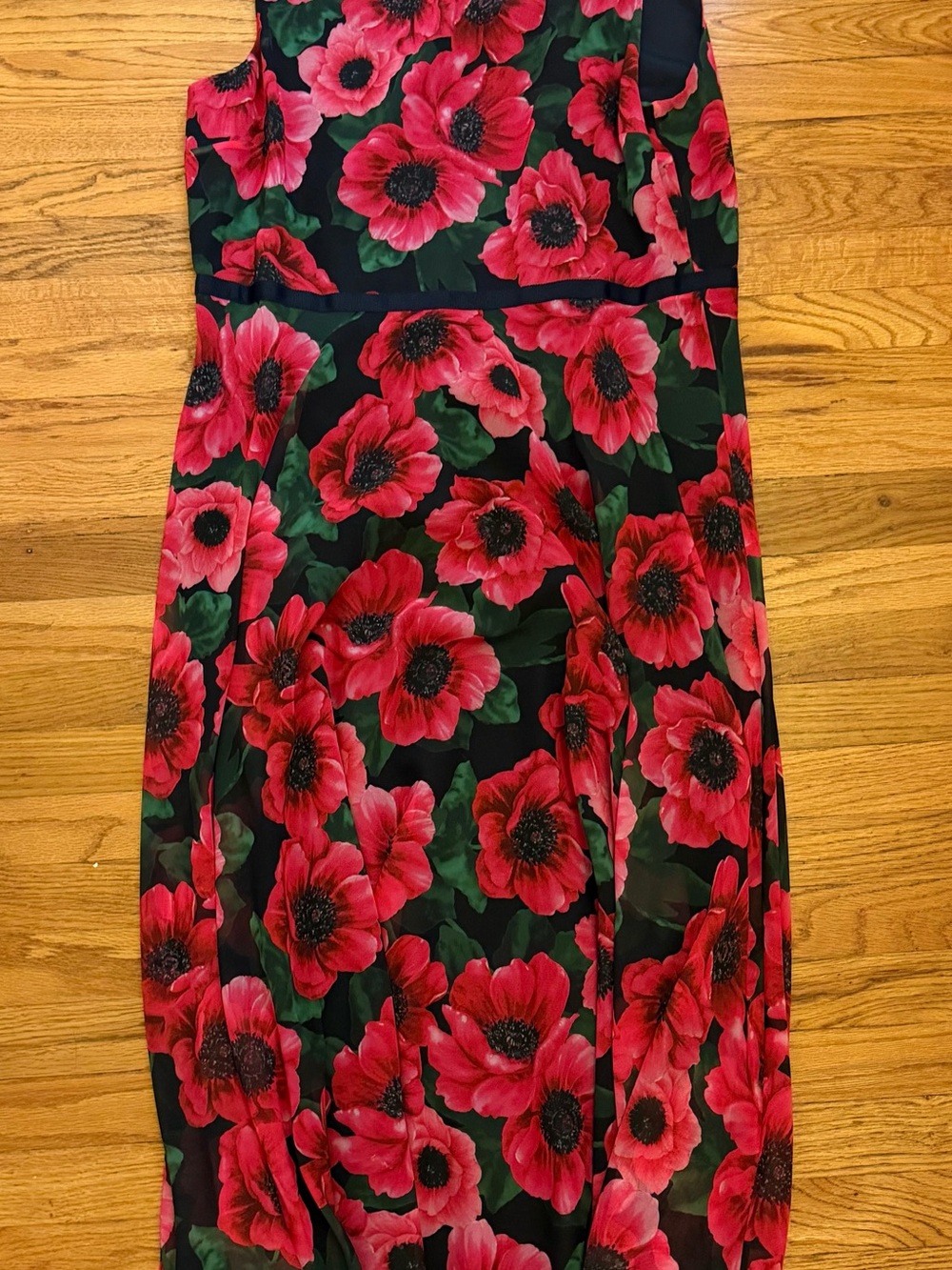 Sleeveless Maxi Dress with Red Floral Print on Black